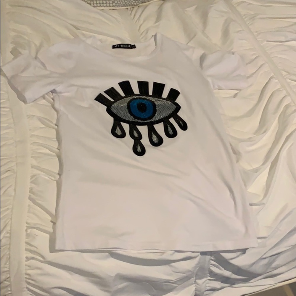 graphic eye tee